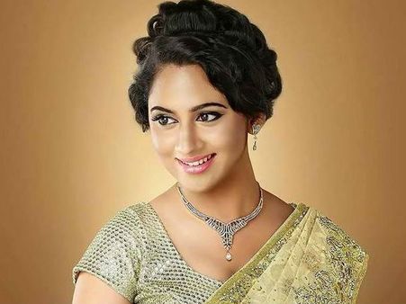 മൈ ഗോഡ്, സുരേഷ് ഗോപിയ്‌ക്കൊപ്പം മിയ ഇല്ല!!