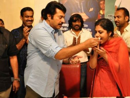 വര്‍ഷത്തിന്റെ വിജയാഘോഷം