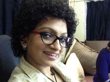 എന്നെ കാണാന്‍ സുകുമാരി ചേച്ചിയെ പോലെയുണ്ടോ ??