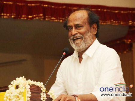 രജനീകാന്ത് ഒരു ഓട്ടോഗ്രാഫിനായി അലഞ്ഞു