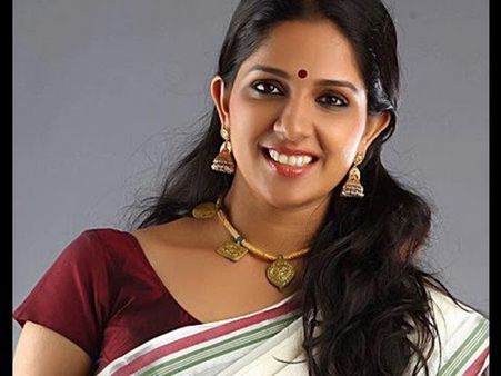 അപര്‍ണ നായരുടെ ക്രൈം ത്രില്ലര്‍