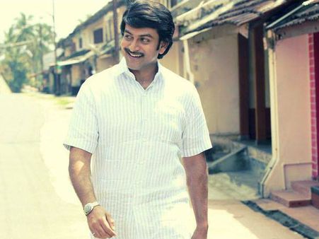 അച്ഛന്റെ വേഷത്തില്‍ പൃഥ്വിരാജ്‌