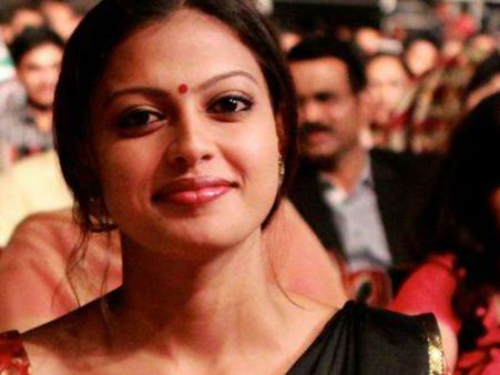 അനുശ്രീയും പ്രണയത്തില്‍