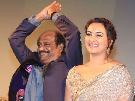 മകളുടെ പ്രായമുള്ള സൊനാക്ഷിയെ 'പ്രണയിച്ചത്' മടിയോടെ: രജനീകാന്ത്