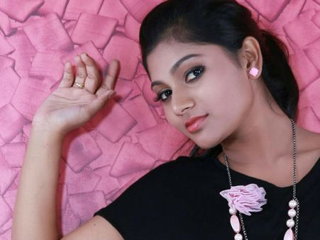 ശ്രീലക്ഷ്മി ശ്രീകുമാര്‍ ഗ്ലാമറാകുന്നു