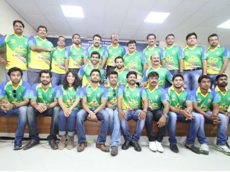 സിസിഎല്‍: കേരള സ്‌ട്രൈക്കേഴ്‌സ് ടീം പ്രഖ്യാപിച്ചു