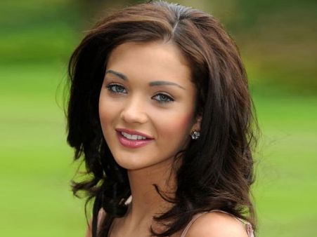 ആമി ജാക്സണ്‍...ആ ടാറ്റു എവിടെ പോയി?