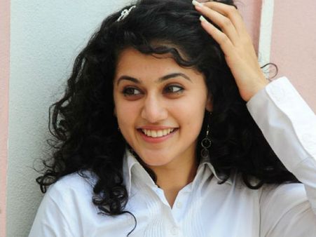 ആദ്യത്തെ കാമുകനോട് തപ്‌സി പ്രതികാരം ചെയ്തു!