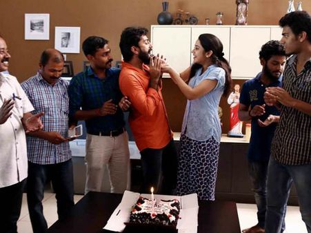 ഗോസിപ്പല്ല, മിയ പിറന്നാളാഘോഷിച്ചത് ജിപിയ്ക്കൊപ്പം
