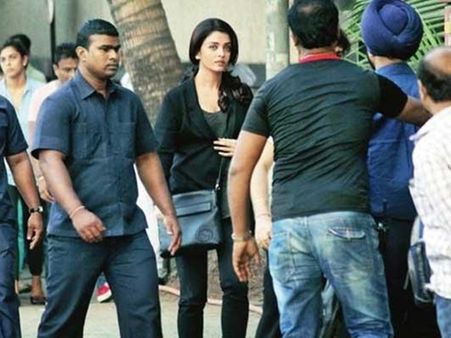 വക്കീല്‍ വേഷത്തില്‍ ഐശ്വര്യ റായ് എത്തി..