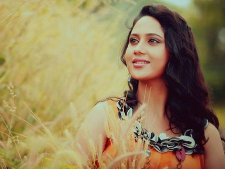 മിയ ആരാണ് ജിമി?