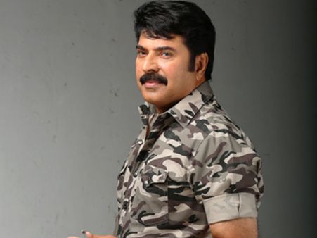 ഫയര്‍മാന്മാരെ കാണാന്‍ മമ്മൂട്ടിയെത്തി