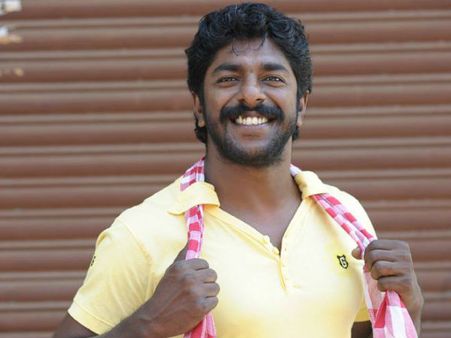 ഈ നടനെ ഒന്നു നോക്കിവച്ചോളൂ