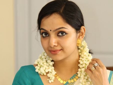 സംവൃത സുനില്‍ പ്രസവിച്ചു, ആണ്‍ കുട്ടി