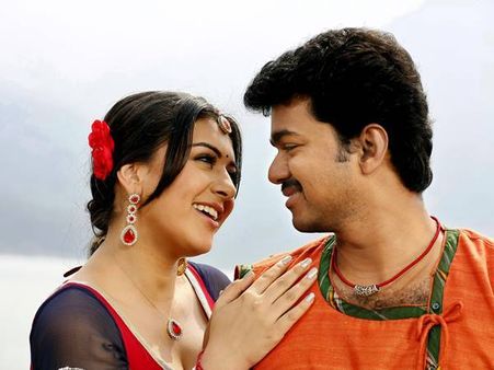 ദിവസം കഴിയുന്തോറും വിജയ് കൂടുതല്‍ സുന്ദരനാകുന്നുവെന്ന് ഹന്‍സിക
