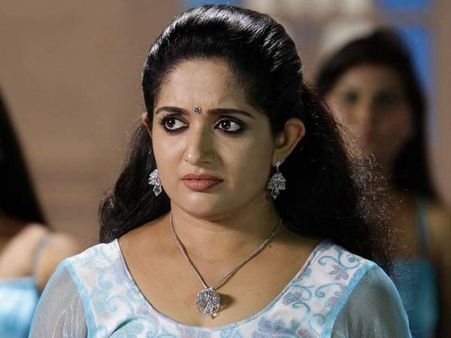 കാവ്യയ്ക്ക് തന്റെ ശബ്ദത്തില്‍ വിശ്വാസമില്ലായിരുന്നു!