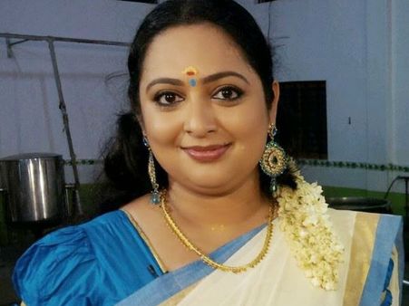 സീരിയല്‍ നടി രശ്മി സോമന്‍ വീണ്ടും വിവാഹം കഴിച്ചോ?