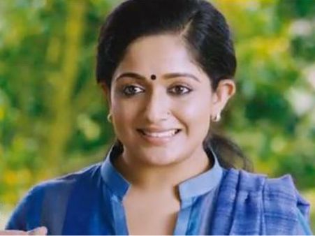 തിരുച്ചുവരവില്‍ മഞ്ജു മാത്രമല്ല, കാവ്യയും കലക്കും