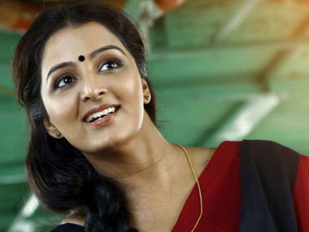 മഞ്ജു വാര്യര്‍ എന്ന് മലയാള സിനിമയിലേക്ക് തിരിച്ച് വരും? മടങ്ങിയെത്തിയത് മഞ്ജുവല്ല!