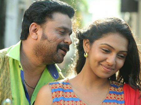 ദിലീപിനൊപ്പം അഭിനയിക്കാന്‍ കഷ്ടമാണെന്ന് ലക്ഷ്മി മേനോന്‍