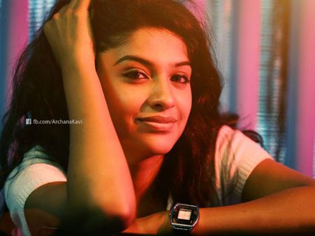 ഭൂകമ്പം വന്നപ്പോള്‍ അര്‍ച്ചന കവിയും കുലുങ്ങി