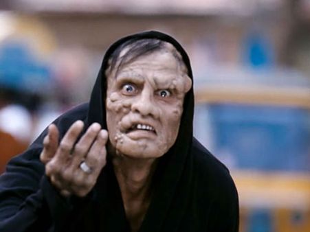 ഐ നഷ്ടം: നിര്‍മാതാവിന്റെ വീടും സ്ഥലവും ബാങ്ക് ജപ്തി ചെയ്തു