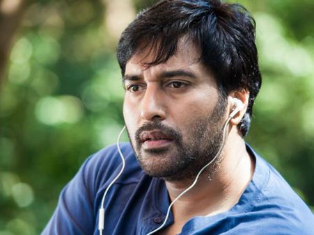 കേരളത്തിലെ തിയേറ്ററുടമകള്‍ സൂപ്പര്‍സ്റ്റാറുകളുടെ സിനിമകള്‍ മാത്രമേ സ്വീകരിക്കൂ: റഹ്മാന്‍