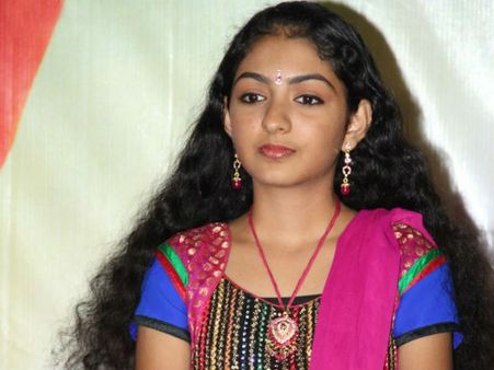 പ്ലസ്ടുവിന് നൂറില്‍ നൂറ് മാര്‍ക്ക് നേടി ജയശ്രീ ശിവദാസ്