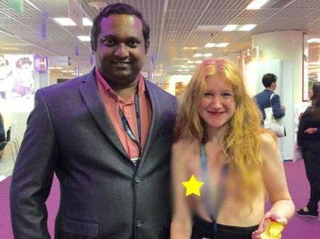 രൂപേഷ് പോള്‍ ഫോട്ടോ എടുക്കാന്‍ ഇങ്ങോട്ട് ആവശ്യപ്പെട്ടതാണെന്ന് ഫ്രഞ്ച് നടി