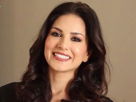 ഭൂതകാലം ചികഞ്ഞ് വേട്ടയാടരുതെന്ന് സണ്ണി ലിയോണ്‍