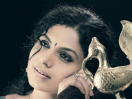 മമ്മൂട്ടിയുടെ ഭാര്യ, ഇനി കമലിന്റെയും; ആശകള്‍ തീര്‍ത്ത് ആശ