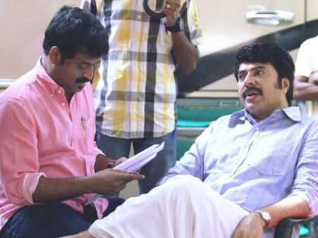 മമ്മൂട്ടി നായകനാകുന്ന പത്തേമാരിയുടെ റിലീസ് കോടതി തടഞ്ഞു, എന്തിന്?