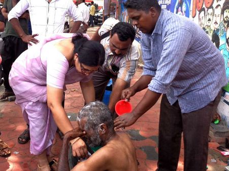 ഈ ചിത്രങ്ങള്‍ കാണണം; ഭാഗ്യ ലക്ഷ്മിയെ നമിച്ചു പോകും...