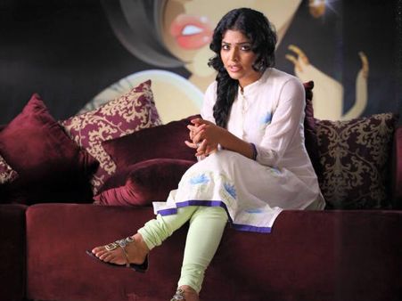 അല്‍ഫോന്‍സ് പുത്രന് പിന്തുണയുമായി റിമാ കല്ലിങ്കല്‍