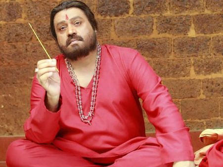 ആണിന്റെ കരുത്തുള്ള ഭാഷ; രുദ്ര സിംഹാസനം ട്രെയിലര്‍ കാണാം