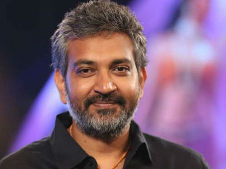 ബാഹുബലിയ്ക്ക് സംവിധായകന്‍ രാജമൗലി വാങ്ങിയ പ്രതിഫലം? അധികം നല്‍കാം എന്ന് പറഞ്ഞിട്ടും വാങ്ങിയില്ല!
