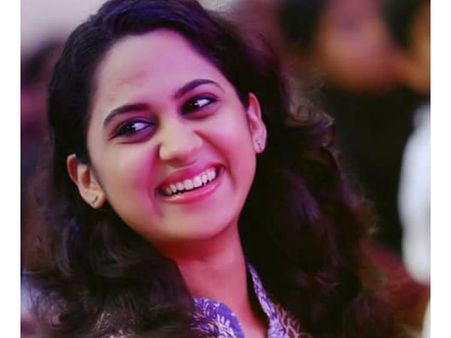 ഷൂട്ടിങ് തീര്‍ന്നപ്പോഴേക്കും വെയിലു കൊണ്ട് കറുത്തു കരിവാളിച്ചു: മിയ