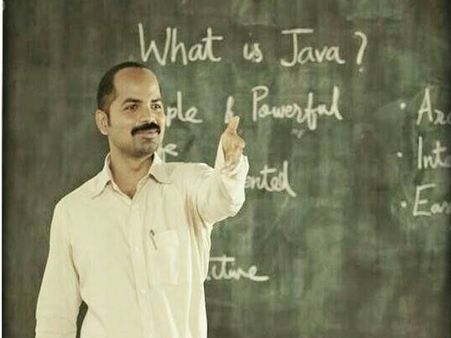 ജാവ സിമ്പിളും പവര്‍ഫുള്ളുമായിരിക്കും, പക്ഷേ വിനയ് ഫോര്‍ട്ടിന്റെ ഡയലോഗ് ഉത്തരപേപ്പറില്‍ കാണിക്കേണ്ട