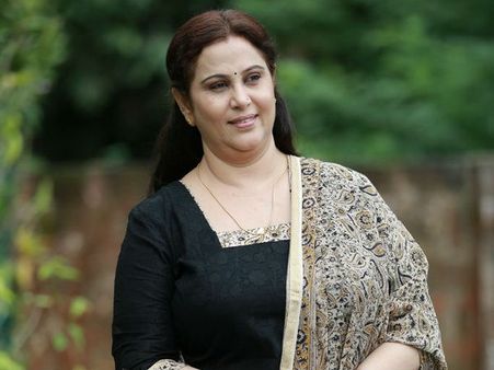 ഞാന്‍ അഭിനയിച്ച ഒരു സിനിമ പോലും ഭര്‍ത്താവ് കണ്ടിട്ടില്ല: ഗീത