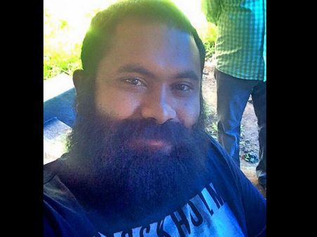 നിവിന്‍ പോളിയെ കണ്ടിട്ട് അജുവും താടി വളര്‍ത്തിയതാണോ, ദേ ദിങ്ങനെ