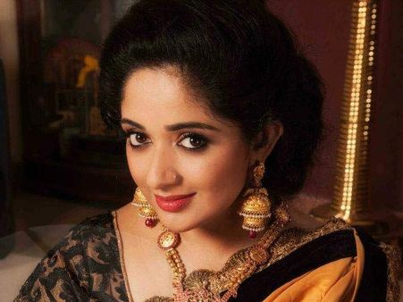 എന്ത് പ്രശ്‌നം വരുമ്പോഴും തളരാതിരിക്കാന്‍ കുടുംബമെന്ന അടിത്തറയാണ് എന്നെ സഹായിച്ചത്‌