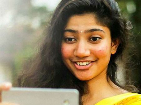 സായി പല്ലവി മാധ്യമങ്ങളോട് അപേക്ഷിക്കൂന്നു; സത്യം മാത്രം പറയൂ...