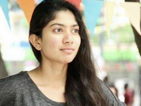 മലരിനെ പരിനീതി ചോപ്രയും കൈയ്യൊഴിഞ്ഞു