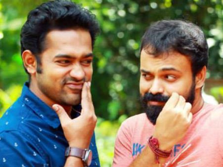 ആസിഫ് അലി തന്റെ ഭാഗ്യ ചിഹ്നമാണെന്ന് ചാക്കോച്ചന്‍ പറയാന്‍ കാരണം?