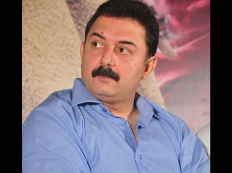 സിനിമയിലെത്തുന്നതിന് മുമ്പ് അരവിന്ദ് സ്വാമിയും വിക്രമും തമ്മില്‍ ഒരു ട്വിസ്റ്റ് ഉണ്ട്, എന്താണെന്നോ?
