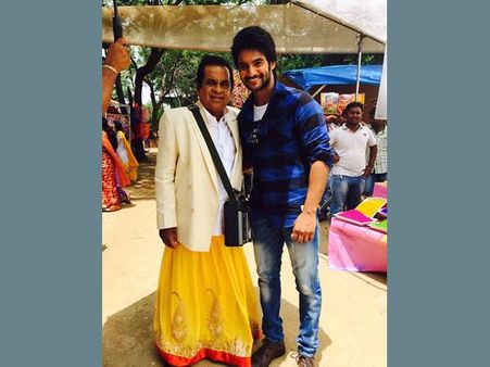 ഇത് ആമീര്‍ ഖാന്റെ പികെ ലുക്കല്ലേ, ബ്രഹ്മാനന്ദം ഈ ലുക്കിലെന്താ?