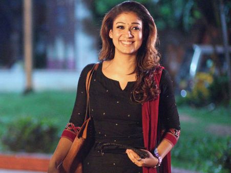 നയന്‍താരയുടെ സിനിമ ഒറ്റയ്ക്കിരുന്നു കണ്ടാല്‍ അഞ്ച് ലക്ഷം രൂപ, അതും നയന്‍ നല്‍കും!