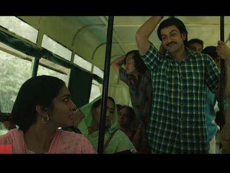 എന്നിലെ എല്ലിനാല്‍ പടച്ച പെണ്ണേ....കാത്തിരുന്ന ആ പാട്ടെത്തി....