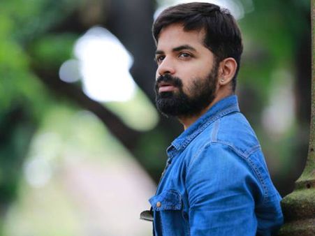 നിങ്ങള്‍ കരുതുന്ന പോലെ ഈ വിമല്‍ സാര്‍ അത്ര സിംപിള്‍ അല്ല, അതെന്താ?