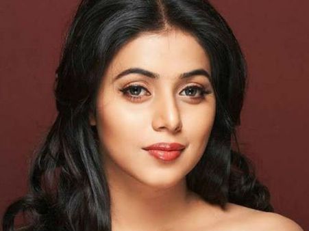 ഗര്‍ഭിണിയായപ്പോള്‍ സന്തോഷം തോന്നി എന്ന് ഷംന; ങേ ഷംന കാസിം ഗര്‍ഭിണിയോ?